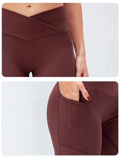 Seamless Pockets Yoga Shorts for Fitness