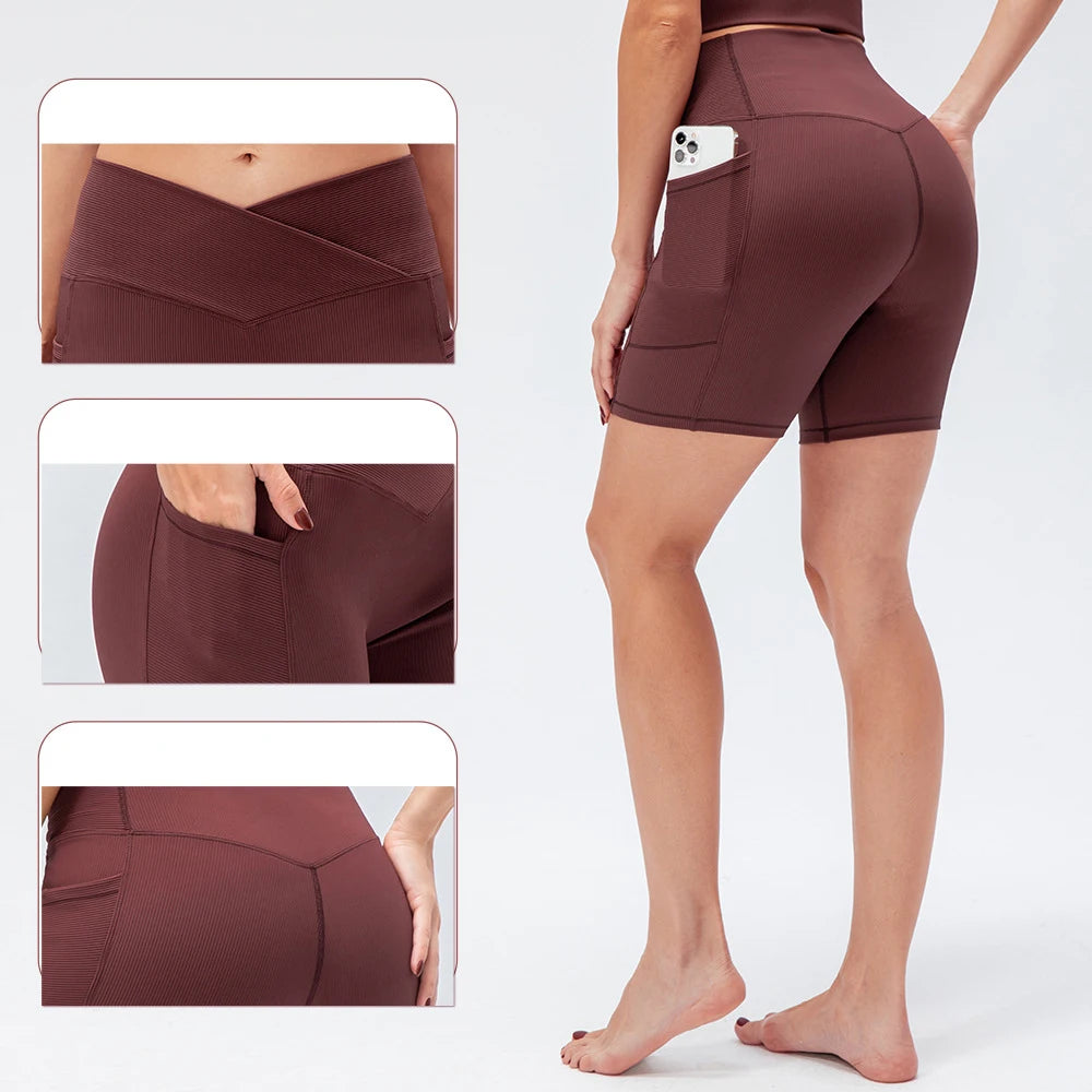 Seamless Pockets Yoga Shorts for Fitness