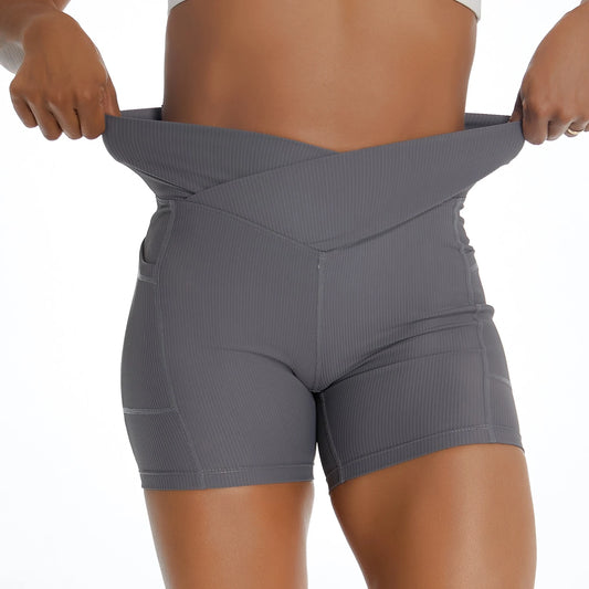 Seamless Pockets Yoga Shorts for Fitness