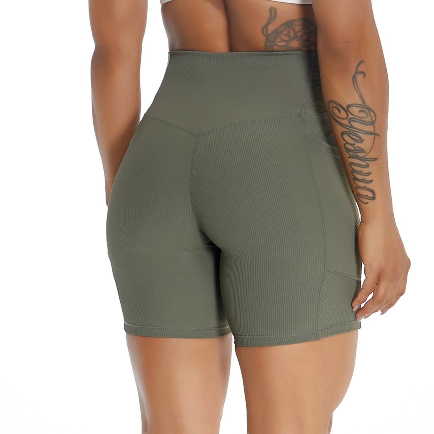 Seamless Pockets Yoga Shorts for Fitness